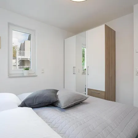 Wicheldorfstraße 48a Wicheldorfstraße 48a, Strandbude 2 * Grömitz